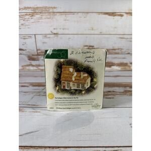 Dept 56 – The Cottage of Bob Cratchit & Tiny Tim 1986 Ornament Dickens Village